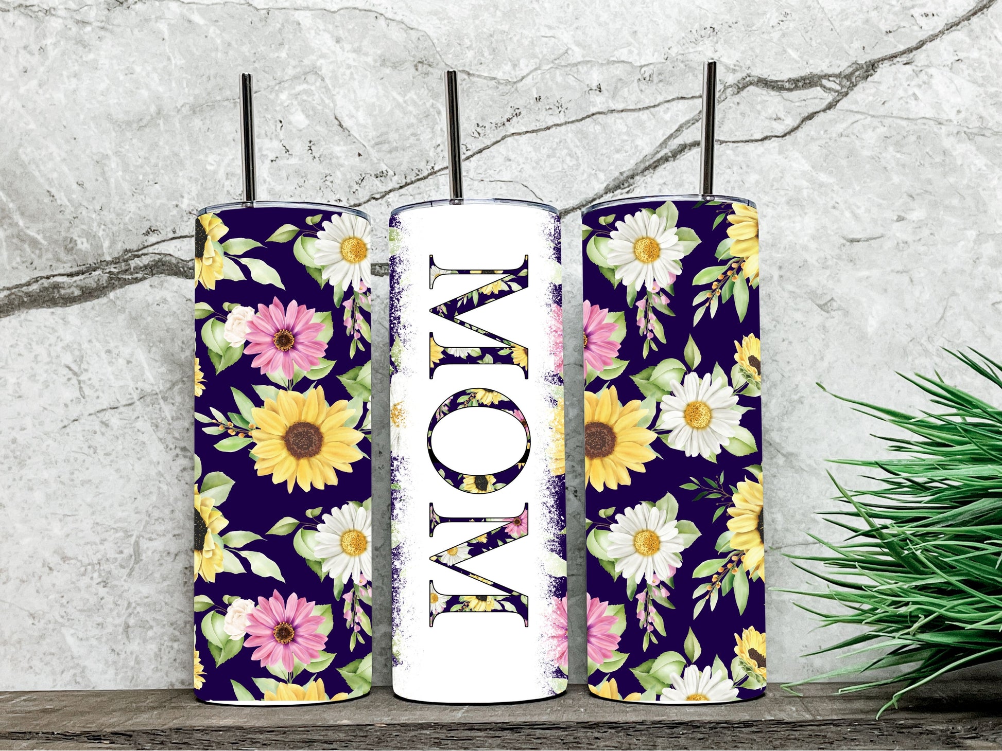 Floral Mom tumbler - Designs by Tangsley